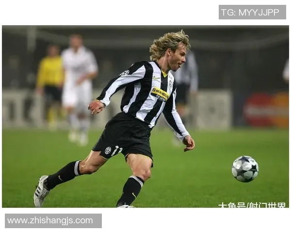 丹表现足球球星崛起的背后 他的奋斗历程与未来前景分析