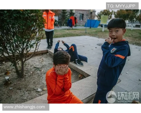 秒变足球球星秘籍 从零基础到顶级球技的成长之路 秒变足球球星秘籍 从零基础到顶级球技的成长之路