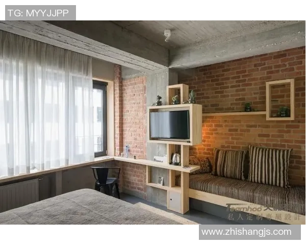 足球巨星们的睡眠秘密揭秘：从豪华床铺到私人定制被子背后的故事