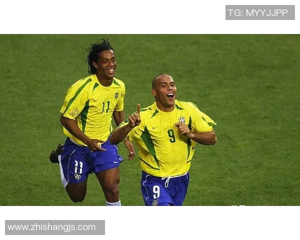 世界杯足球球星搞笑瞬间集锦球场上的奇葩表情和尴尬时刻大曝光